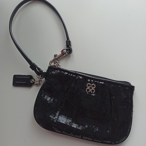Coach Handbags - Coach Sequin Wristlet